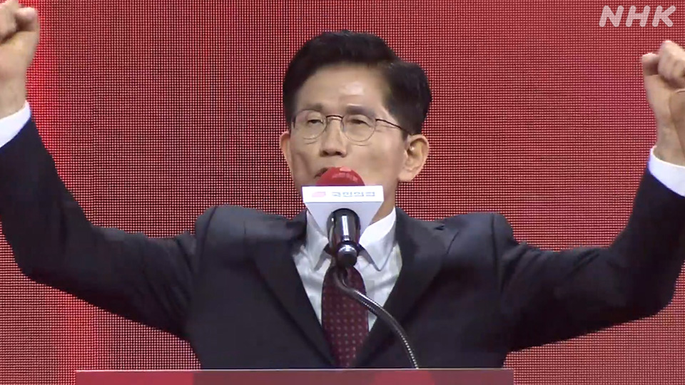 Kandidat Partai Kekuatan Rakyat sekaligus mantan Menteri Tenaga Kerja, Kim Moon-soo