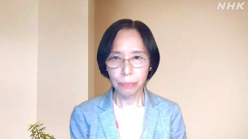 Uozumi Akiyo, Profesor Universitas Internasional Josai yang merupakan pakar teori keluarga dan gender.