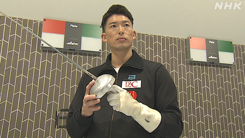 Peraih medali emas Olimpiade, Minobe Kazuyasu, adalah pengagum setia sarung tangan buatan Hosokawa.