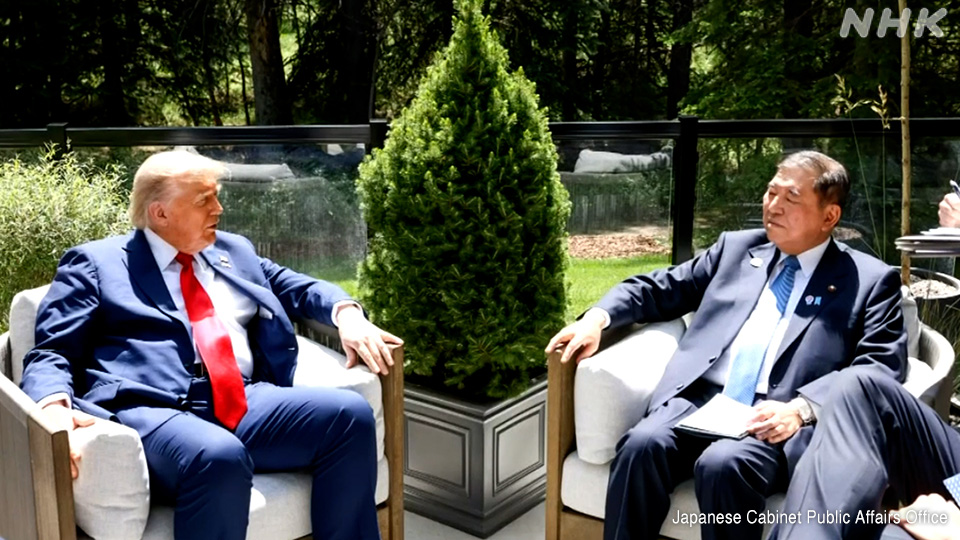 Dampak Tarif Agresif Trump terhadap Ekonomi Global dan Strategi The Fed - visual artikel