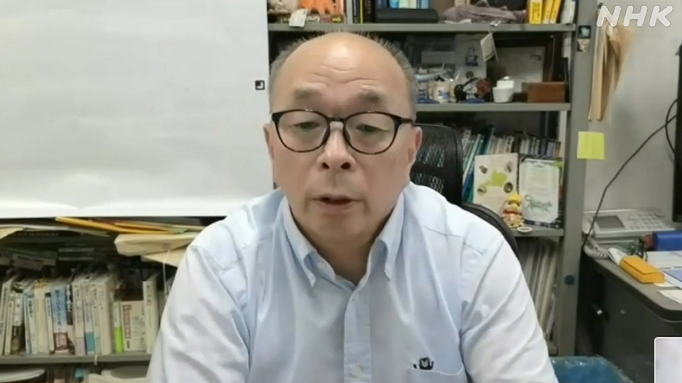 Lektor Kepala Yokose Hisayoshi dari Sekolah Pascasarjana Universitas Kumamoto merupakan seorang pakar oseanografi.