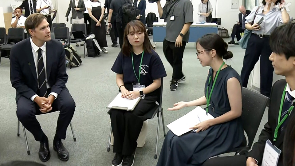 Para pelajar di Nagasaki mengaku terinspirasi oleh kunjungan Frydnes.