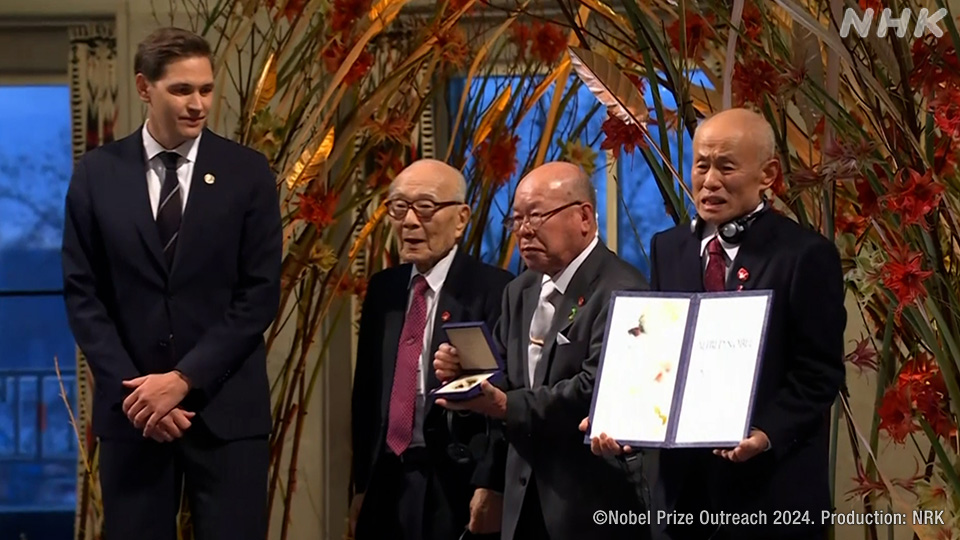 Ketua Komite Nobel Norwegia Joergen Frydnes saat mengumumkan pemenang tahun lalu.