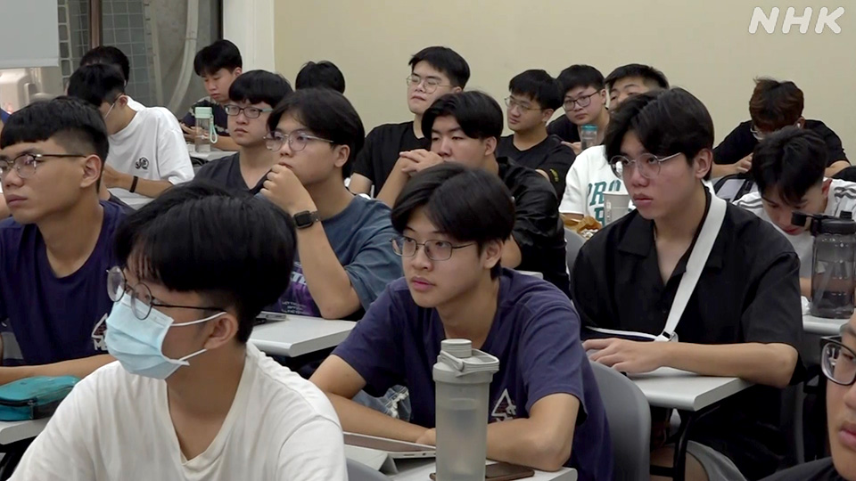 Mahasiswa belajar di National Yunlin University of Science and Technology, Taiwan