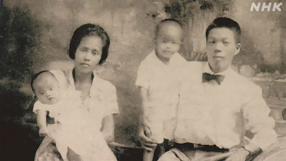 Ayah Carlos, Muneo, ibunya, Antonina, dan kakak-kakak laki-lakinya
