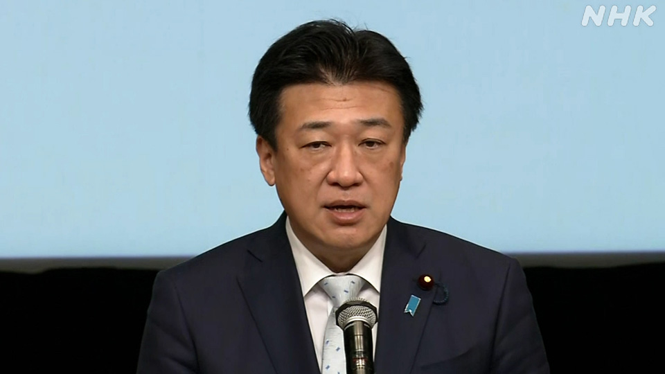 Kepala Sekretaris Kabinet Kihara Minoru saat simposium berlangsung.