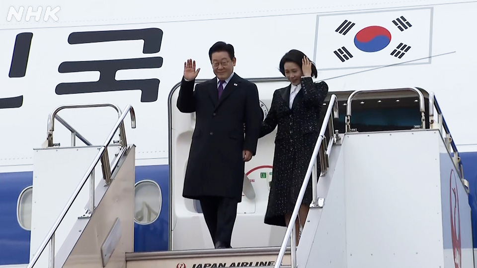 Presiden Lee tiba di Bandara Internasional Kansai, Jepang pada Selasa pagi.