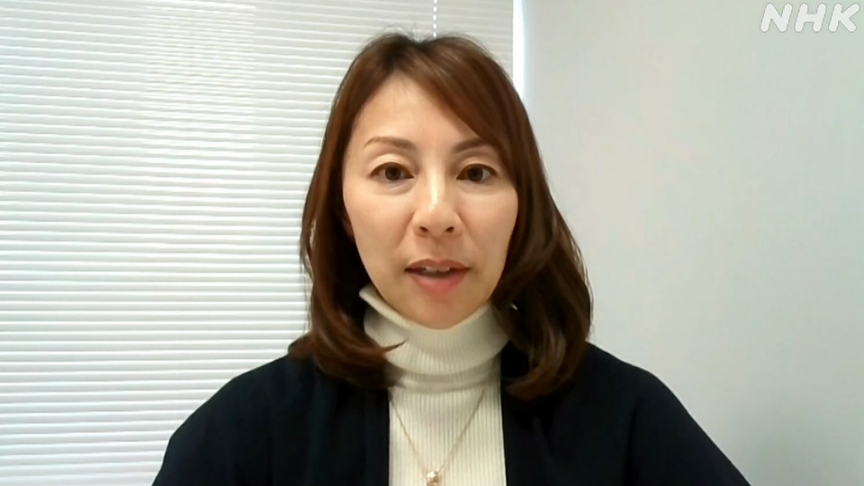 Kuga Naoko dari NLI Research Institute menyebut biaya makanan mencapai sekitar seperempat pengeluaran masyarakat, sehingga konsumen sangat sensitif terhadap kenaikan harga.