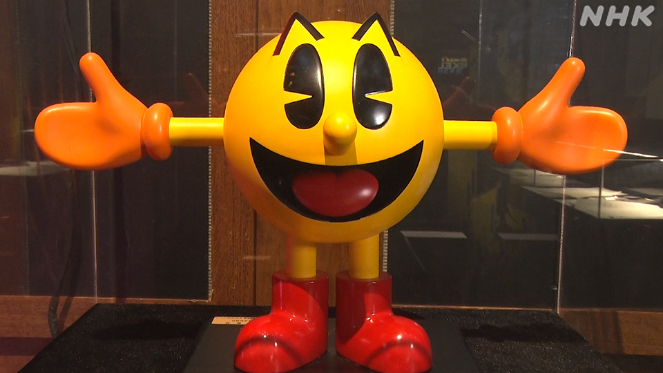 Figur Pac-Man yang dipamerkan