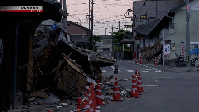 Suasana penampungan evakuasi di Prefektur Kumamoto setelah gempa kuat