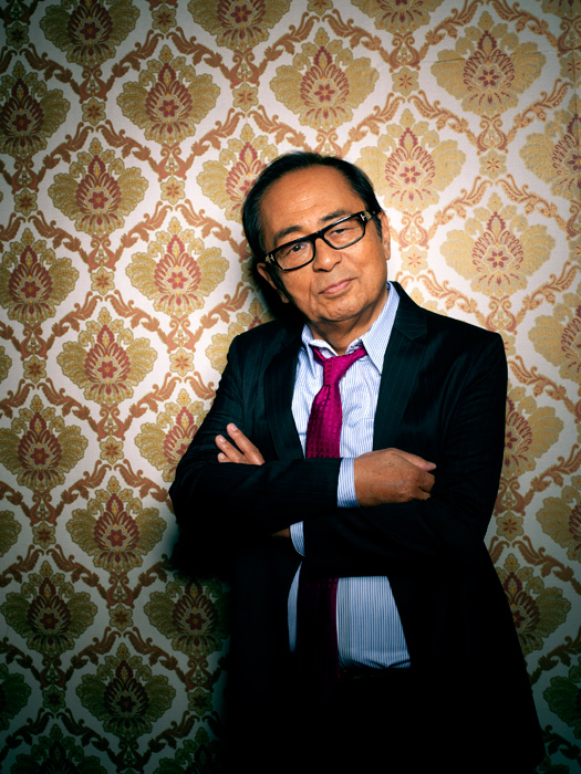 Potret Yuuji Oono, komposer musik legendaris yang dikenal melalui karya ikoniknya dalam seri anime Lupin the Third.