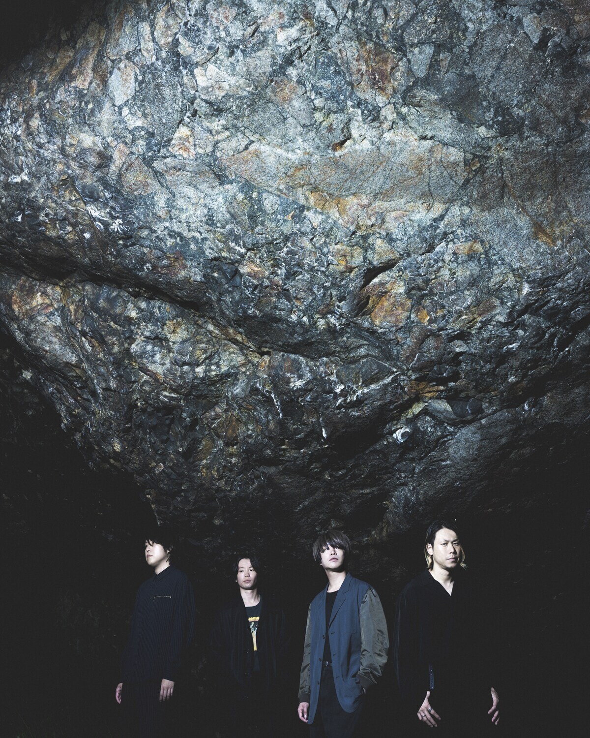 Potret personel band rock asal Jepang cinema staff